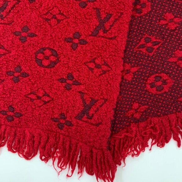 Louis Vuitton Red Wool & Silk Fringe Scarf - Picture 4 of 8